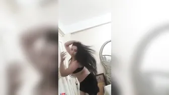 سكس رقص مصري هايج شرموطة ترقص قبل النيك