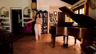 سكس سحاق بنات المدارس صاحبة البزاز الكبيرة مع بعض