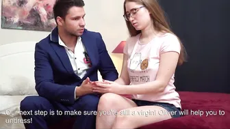 سكس بنت بنوت 18 سنة بزازها كبيرة تظهر غشاء البكارة وتمص الزب بخجل