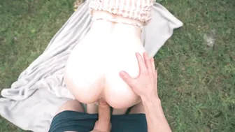 اخذ الشاب اخته إلى الطبيعة واجبرها على النيك سكس اخوات في الهواء الطلق