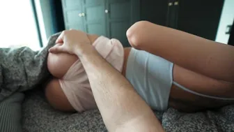 شاب ينيك أمه وأخته جماعي افلام سكس عائلي ساخنة xnxn