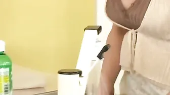 الفيلم الذي يبحث عنه الجميع زوجة الاب اليابانية - سكس يابانيات ساخنة