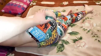 لا تمانع زميلتي في السكن إذا لمست طيزها الكبير ونيكتها من كسها الساخن سكس اثنين