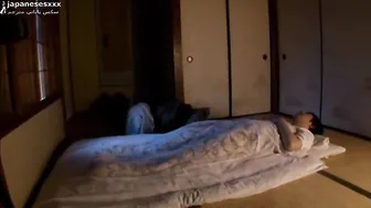 سكس عالمي مترجم يابانية بزازها كبيرة تتناك علي الارض