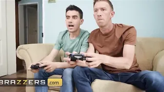 سكس داني دى وجوردي لا يصدقان مدى سخونة زوجة صديقهما