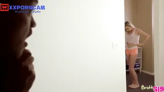 انتظر لماذا يوجد زب داخلي؟ اخ ينيك اخته سكس مترجم
