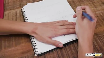 زوجة أبي تظهر لي مؤخرتها - سكس مرات الاب​
