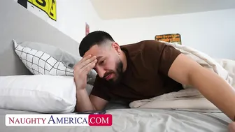 زوجة الأب ذات الصدر الكبير مندهشة من زب ابن زوجها - قصص نيك​ محارم