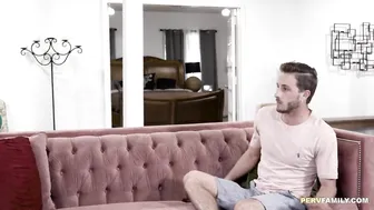 زوجة الأب تمارس الجنس مع ابن زوجها - افلام سكس عائلي
