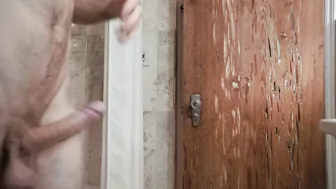 فيديو سيكسي مع صديقة أختي في الحمام sex tube