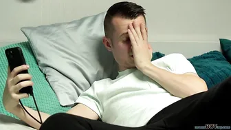 زوجة أبي تضعني في موقف صعب - سكس عائلي محارم مع زوجه الاب
